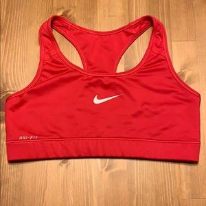 M - Nike Sports Bra